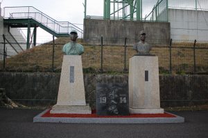 沢村栄治と西村幸生の銅像